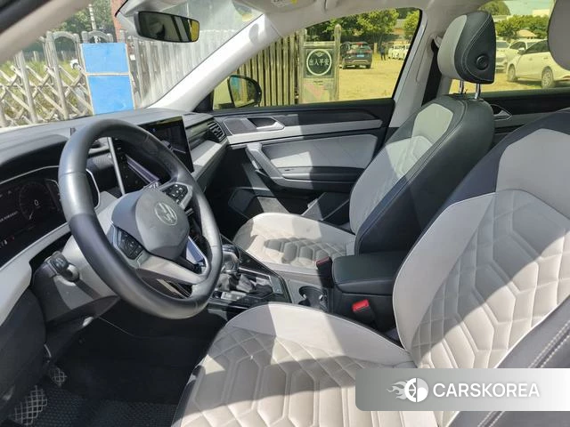 Volkswagen Tayron 2023 Белый из Китая, фото 3