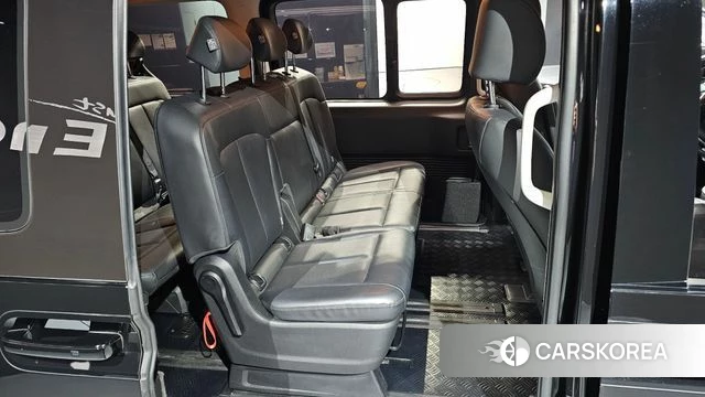 Hyundai Staria 2023 Черный из Кореи, фото 3