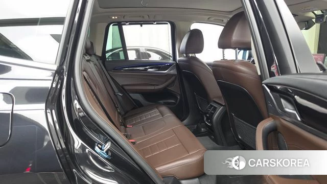 BMW X3 (G01) 2022 Черный из Кореи, фото 3