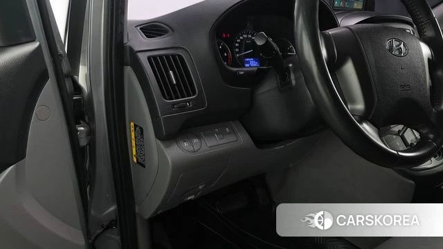 Hyundai The New Grand Starex 2019 Серебристо-серый из Кореи, фото 3