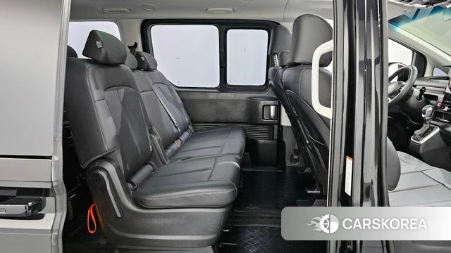 Hyundai Staria 2024 Черный из Кореи, фото 3