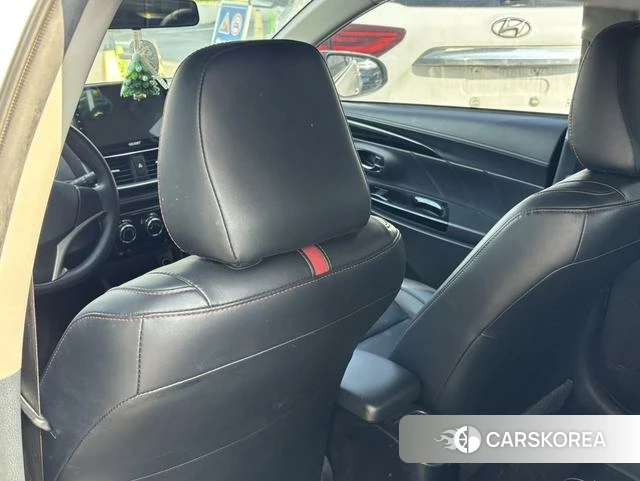 Toyota Yaris L 2021 Белый из Китая, фото 3