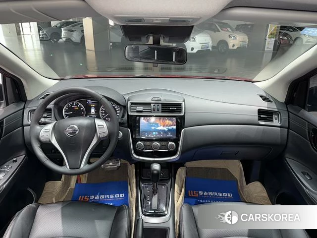 Nissan Tiida 2022 Красный из Китая, фото 3