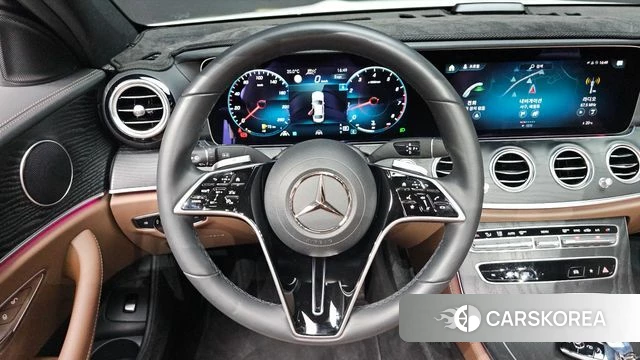 Mercedes-Benz E-Class W213 2023 Белый из Кореи, фото 3