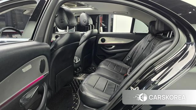 Mercedes-Benz E-Class W213 2018 Черный из Кореи, фото 3