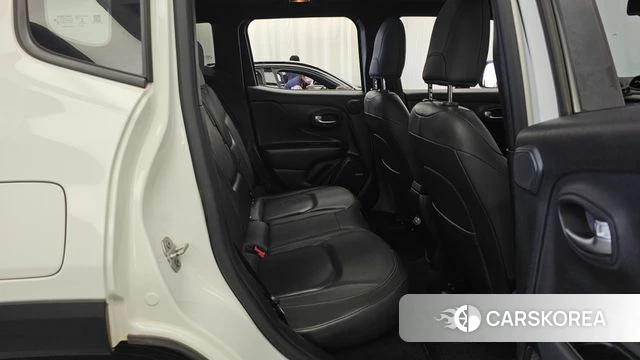 Jeep Renegade 2021 Белый из Кореи, фото 3