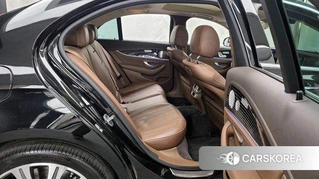 Mercedes-Benz E-Class W213 2020 Черный из Кореи, фото 3