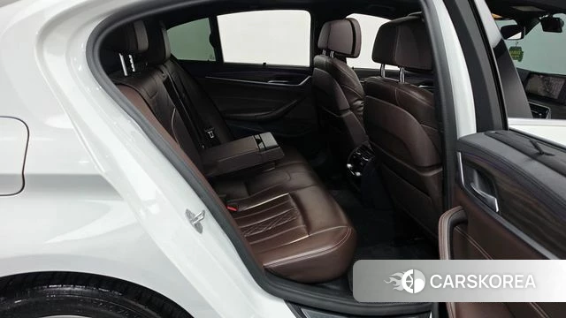 BMW 5 Series (G30) 2020 Белый из Кореи, фото 3