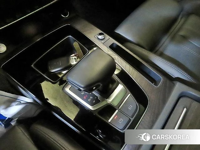 Audi Q5 (FY) 2023 Белый из Кореи, фото 3