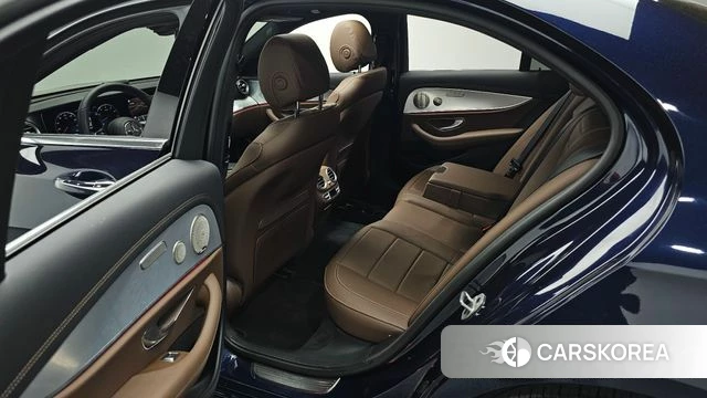 Mercedes-Benz E-Class W213 2021 Синий из Кореи, фото 3