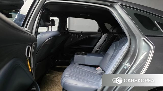 Kia The New K8 Hybrid 2024 Серый из Кореи, фото 3