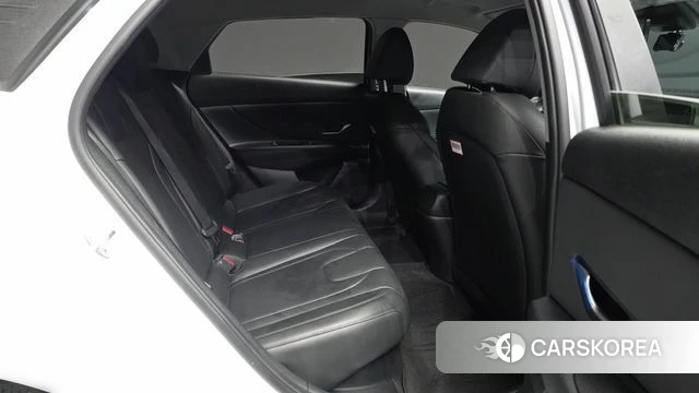 Hyundai Avante Hybrid (CN7) 2021 Белый из Кореи, фото 3