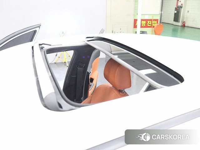 Kia The New K3 2nd generation 2023 Белый из Кореи, фото 3