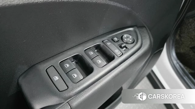 Hyundai Venue 2019 Белый из Кореи, фото 3