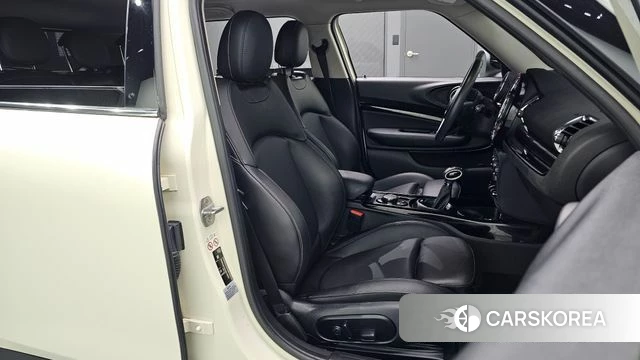 Mini Cooper Clubman 2019 Жемчужный цвет из Кореи, фото 3