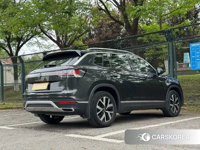 Volkswagen Tayron 2023 Черный из Китая, фото 3