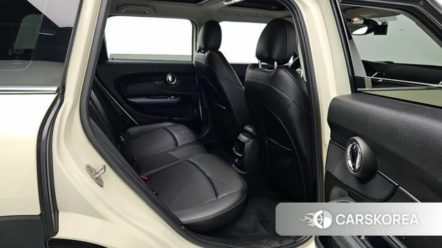Mini Cooper Clubman 2018 Жемчужный цвет из Кореи, фото 3
