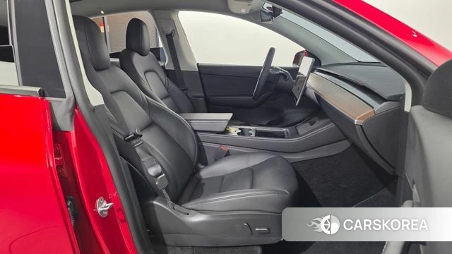 Tesla Model Y 2022 Красный из Кореи, фото 3