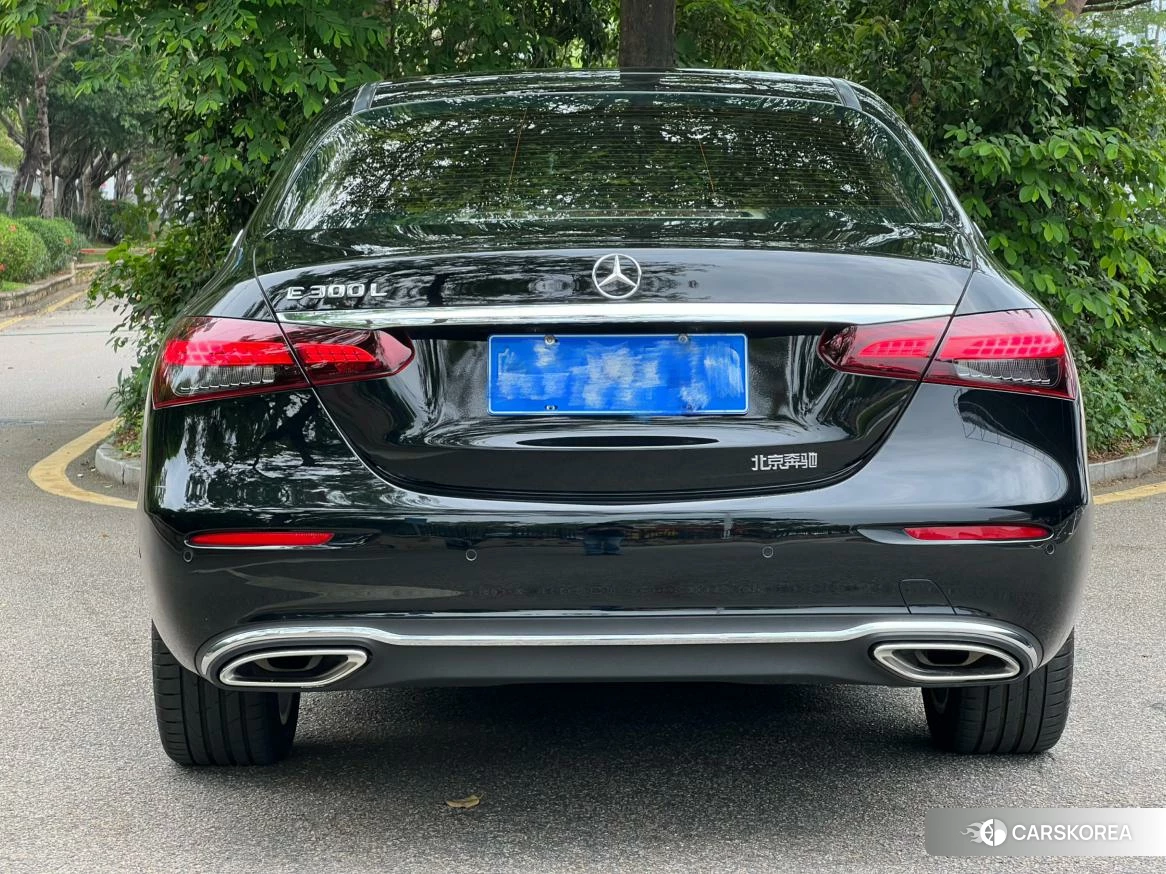 Mercedes-Benz E-Class 2021 Черный из Китая, фото 3