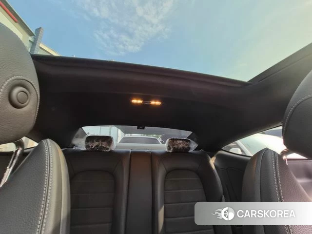 Mercedes-Benz C-Class W205 2021 Белый из Кореи, фото 3