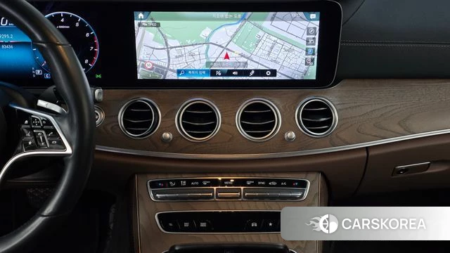 Mercedes-Benz E-Class W213 2022 Черный из Кореи, фото 3