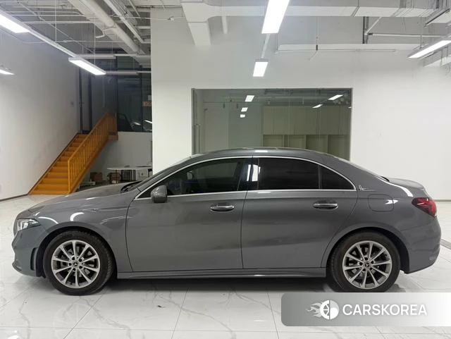 Mercedes-Benz A-Class 2022 Темно-серый из Китая, фото 3