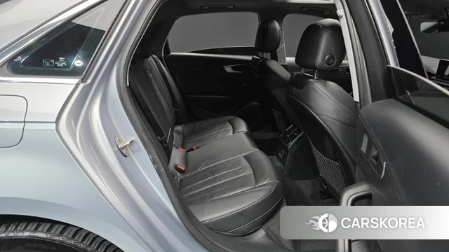 Audi A4 (B9) 2018 Серебряный из Кореи, фото 3