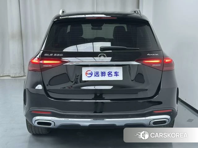 Mercedes-Benz GLE 2023 Черный из Китая, фото 3