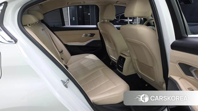 BMW 3 Series (G20) 2019 Белый из Кореи, фото 4