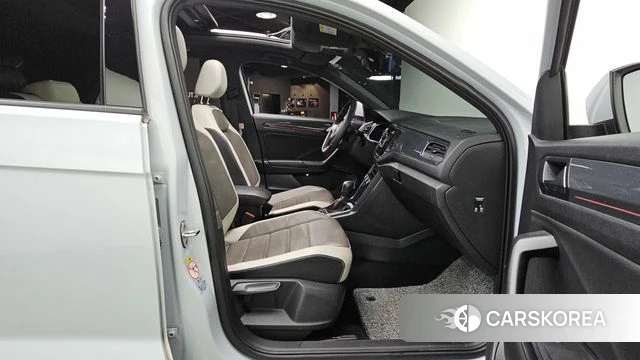 Volkswagen T-Roc 2021 Белый из Кореи, фото 3