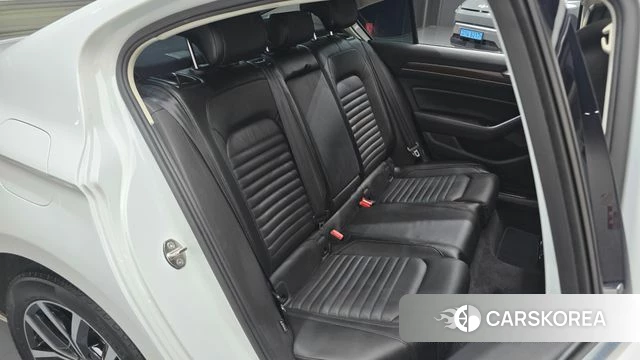 Volkswagen Passat GT (B8) 2018 Белый из Кореи, фото 3