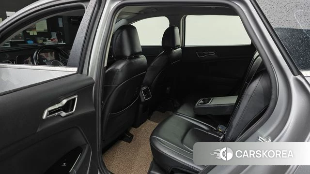 Kia Sportage 5th Generation 2021 Серебристо-серый из Кореи, фото 3