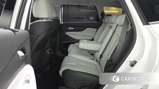 Hyundai The New Santa Fe 2021 Белый из Кореи, фото 3