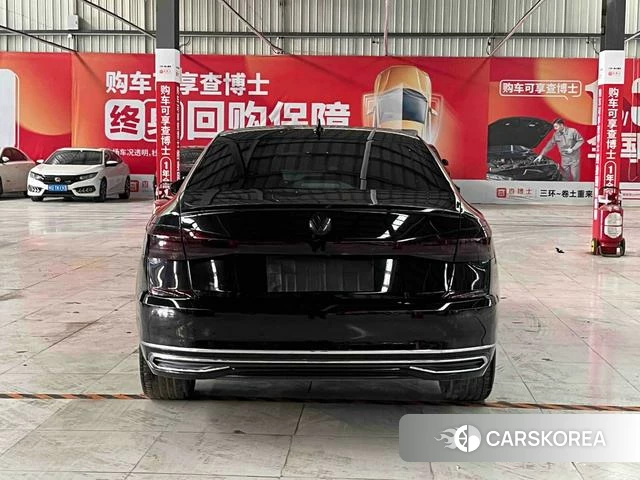 Volkswagen Passat 2024 Черный из Китая, фото 3