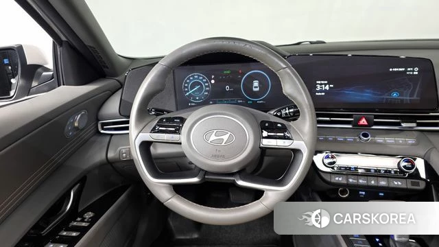 Hyundai The New Avante (CN7) 2025 Серебристо-серый из Кореи, фото 3