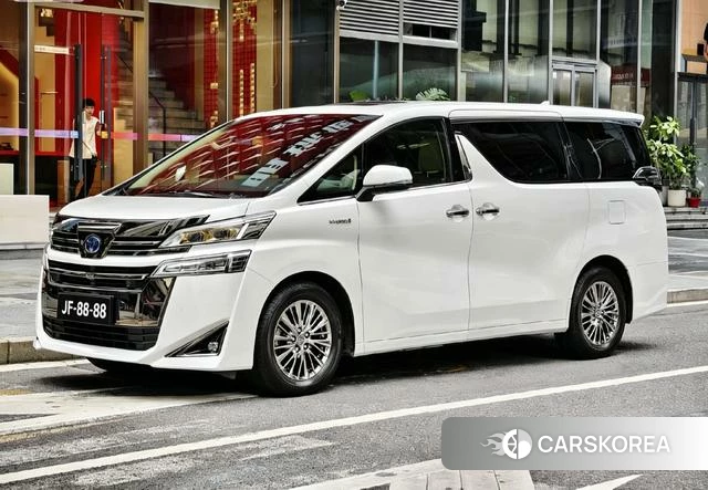 Toyota Vellfire 2021 Белый из Китая, фото 3