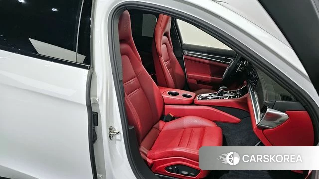 Porsche Panamera (971) 2022 Белый из Кореи, фото 3