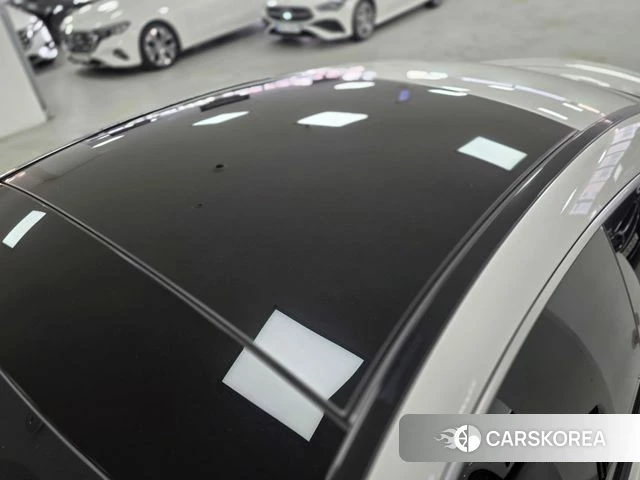 Mercedes-Benz C-Class W205 2023 Белый из Кореи, фото 3