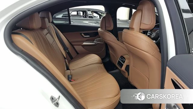 Mercedes-Benz E-Class W214 2025 Белый из Кореи, фото 3