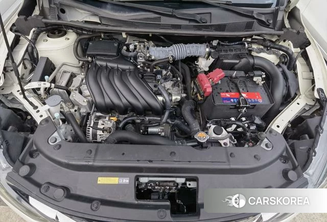 Nissan Sylphy 2024 Белый из Китая, фото 3