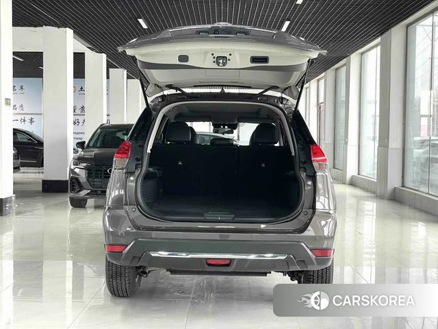 Nissan X-Trail 2023 Шампань из Китая, фото 3
