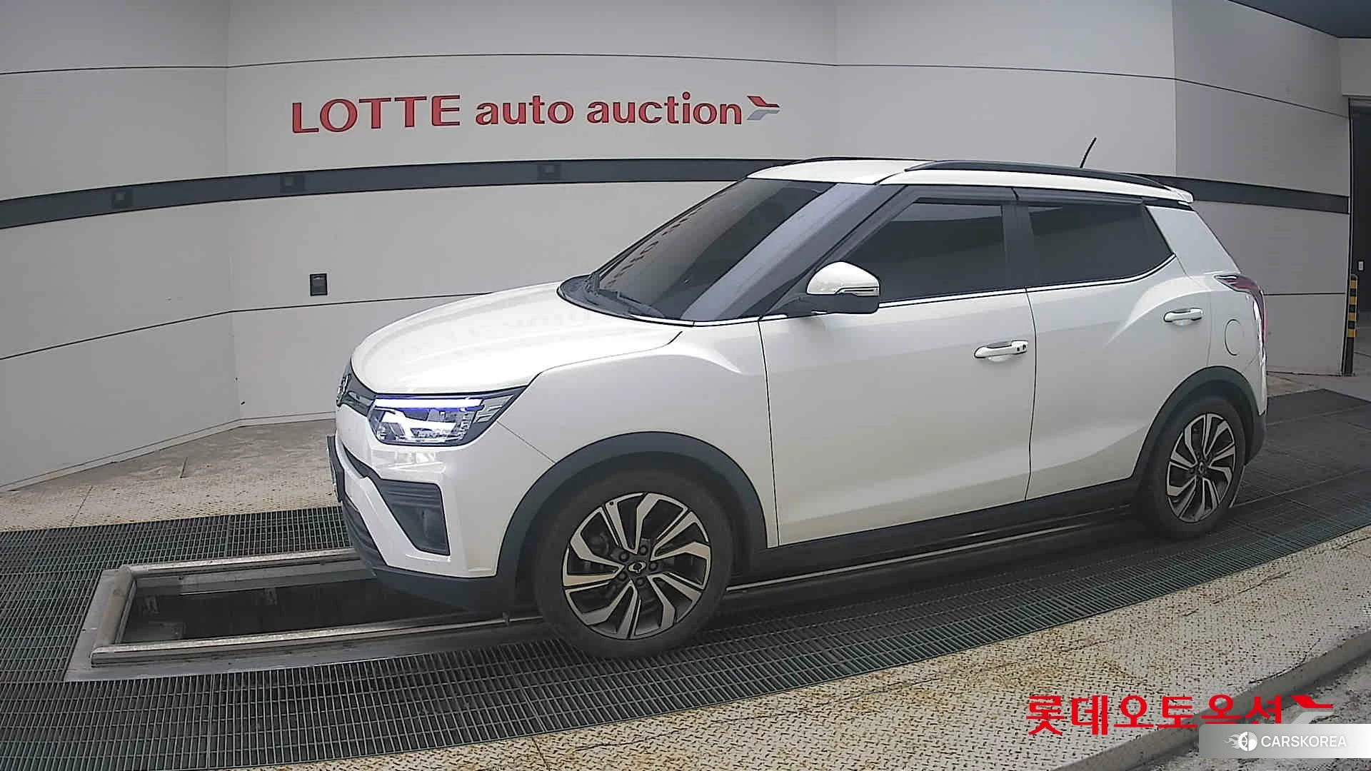 SsangYong Tivoli 2021 Grand White из Кореи, фото 3