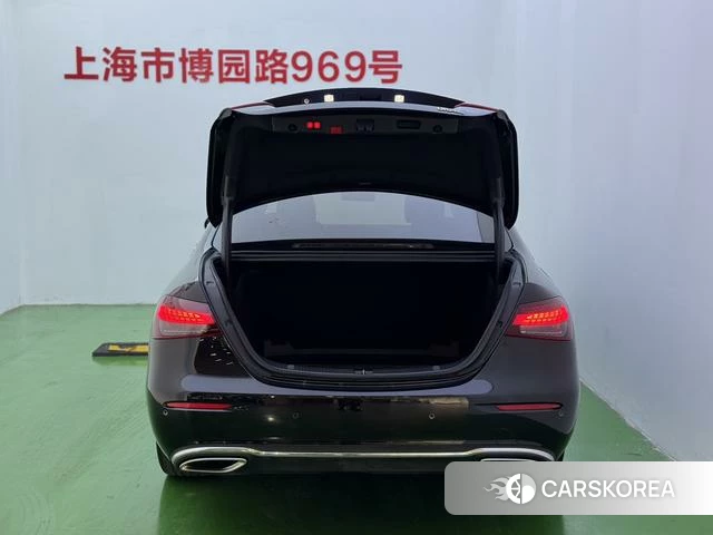 Mercedes-Benz E-Class 2023 Черный из Китая, фото 3