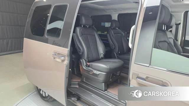 Hyundai Staria 2025 Коричневый из Кореи, фото 3
