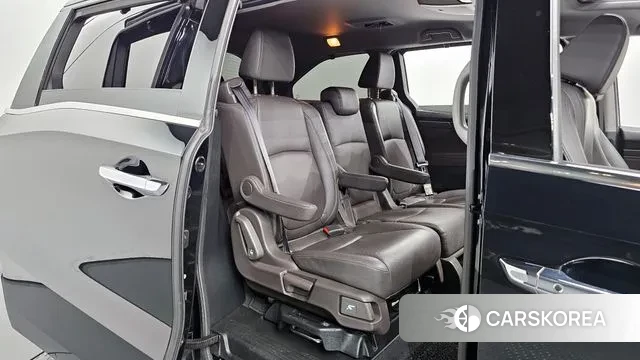 Honda Odyssey 2018 Черный из Кореи, фото 3