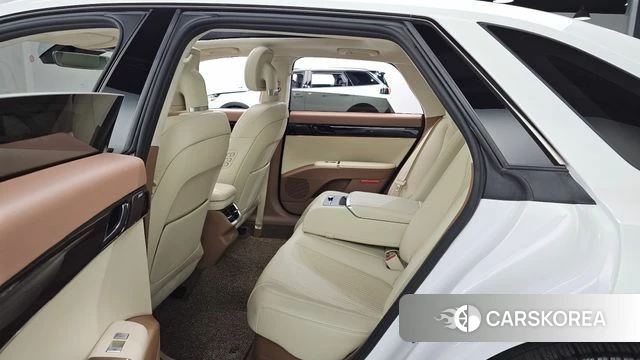 Hyundai Grandeur Hybrid (GN7) 2022 Белый из Кореи, фото 3