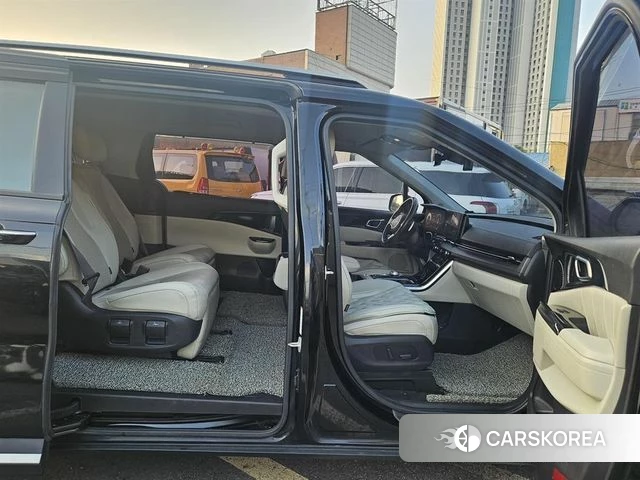 Kia Carnival 4th generation 2022 Черный из Кореи, фото 3