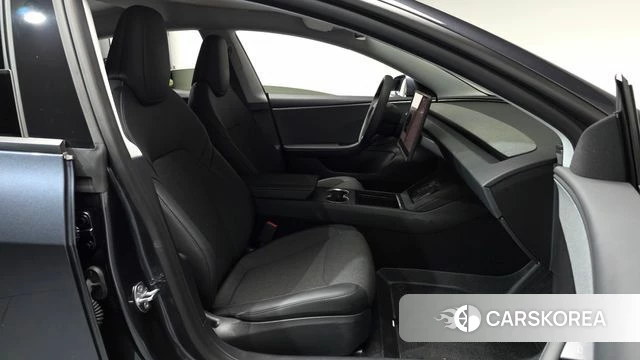 Tesla Model 3 2026 Серый из Кореи, фото 3