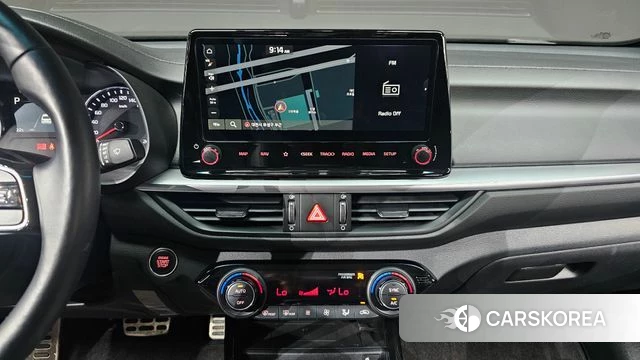 Kia The New K3 2nd generation 2024 Белый из Кореи, фото 3