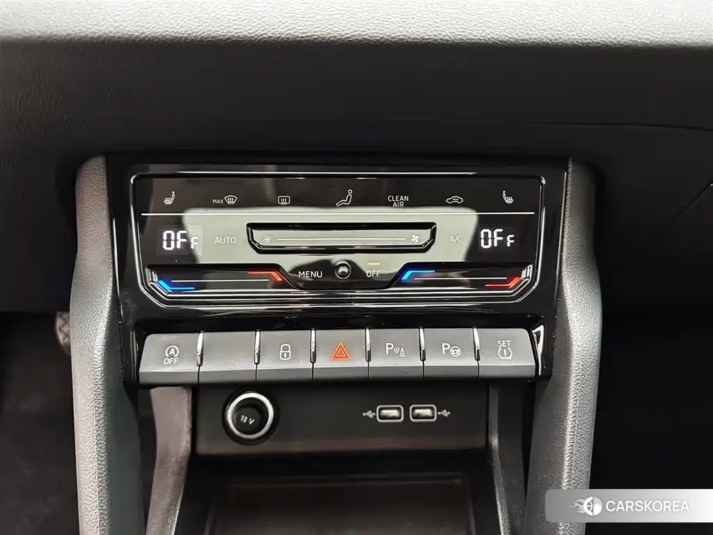 Skoda Karoq 2023 Белый из Китая, фото 3